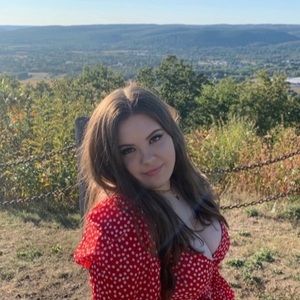 Meet your Posher, Savannah